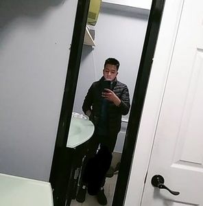 Meet your Posher, Isaias